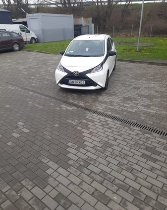 Toyota Aygo cena 26900 przebieg: 75300, rok produkcji 2016 z Wrocław małe 667